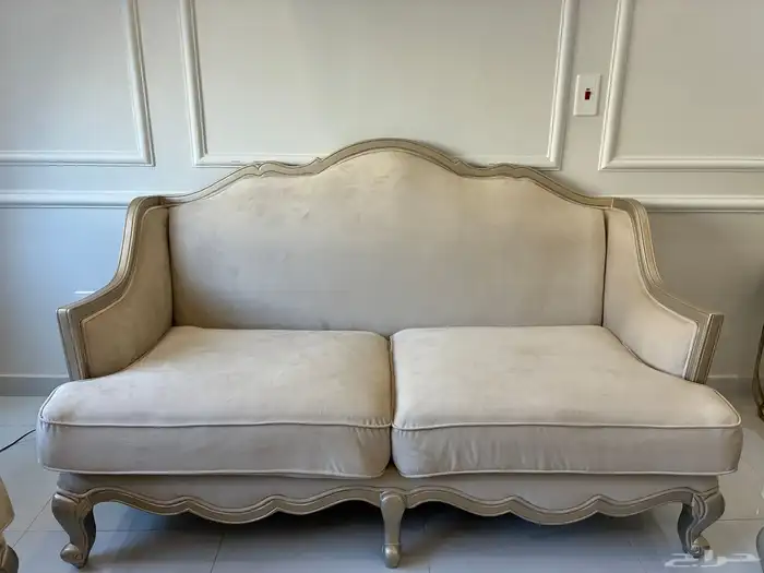 كنب تصميم كلاسيك مستعمل 1