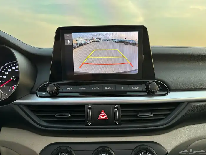 كيا سيراتو فتحه سقف 2022 بنزين 11