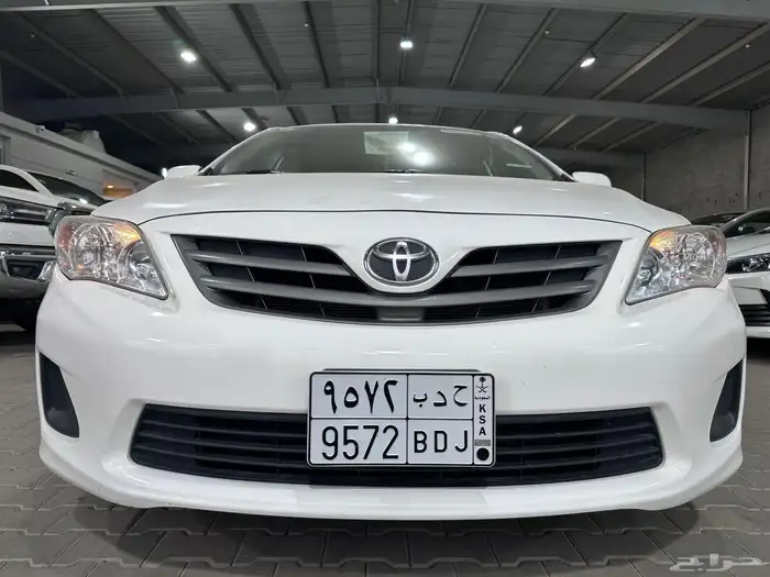 تويوتا كورولا 2013 أوتوماتيك ( مخزنه ) 6