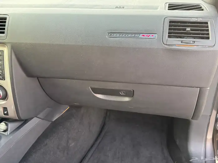 للبيع  دودج تشالنجر SRT   موديل 2013 9