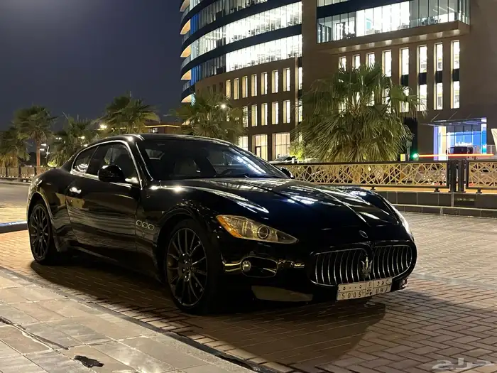 مازراتي قراند توريزمو اس 4.7 المكينة الحمراء مصدومة 31