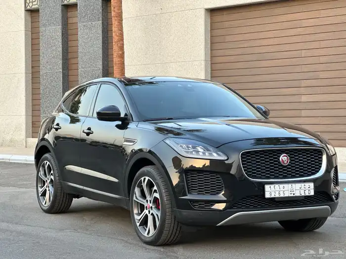 جيب جاكوار E PACE 2020 شبه جديد 18