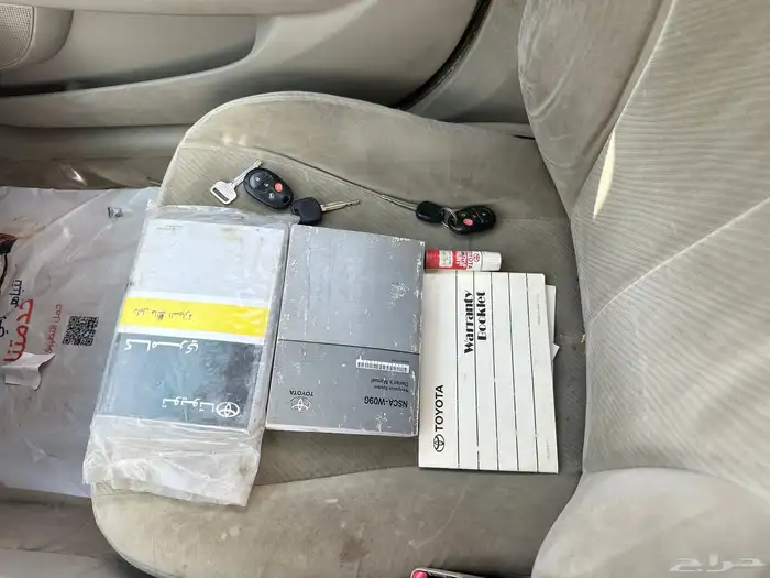 للبيع كامري 2010 نظيف 9