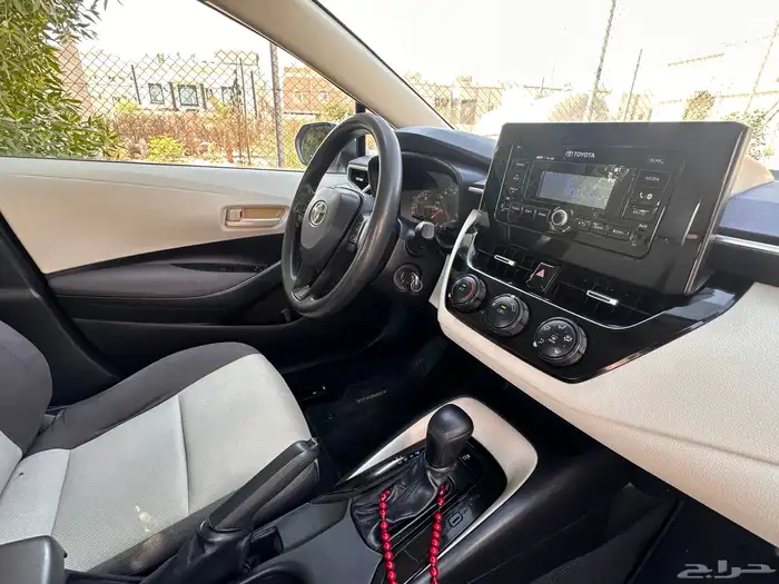 تويوتا كورولا 2021 XLI نضيف مكينة 1500cc 38