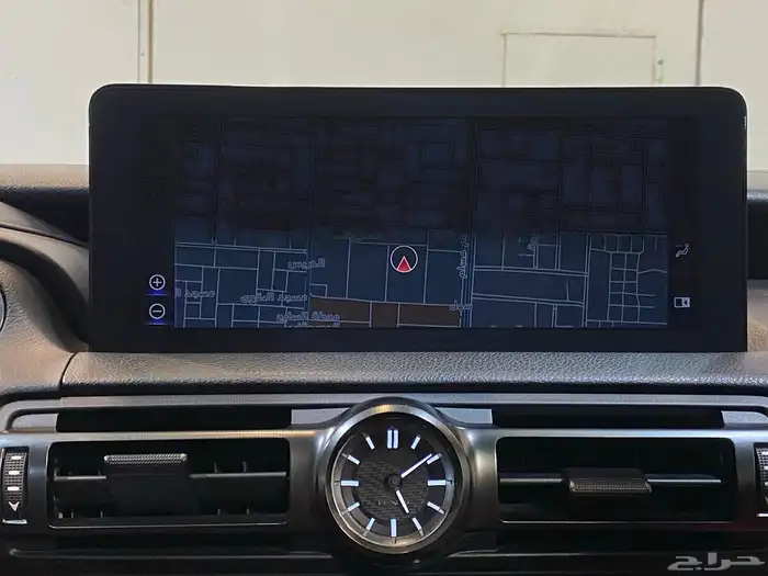 لكزس IS350 2023 ( اف سبورت ) العداد 34 الف فقط بحالة الوكال 17