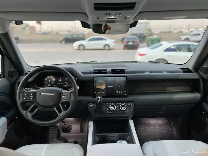 لاند روفر ديفندر SE دائمك X موديل 2025 12