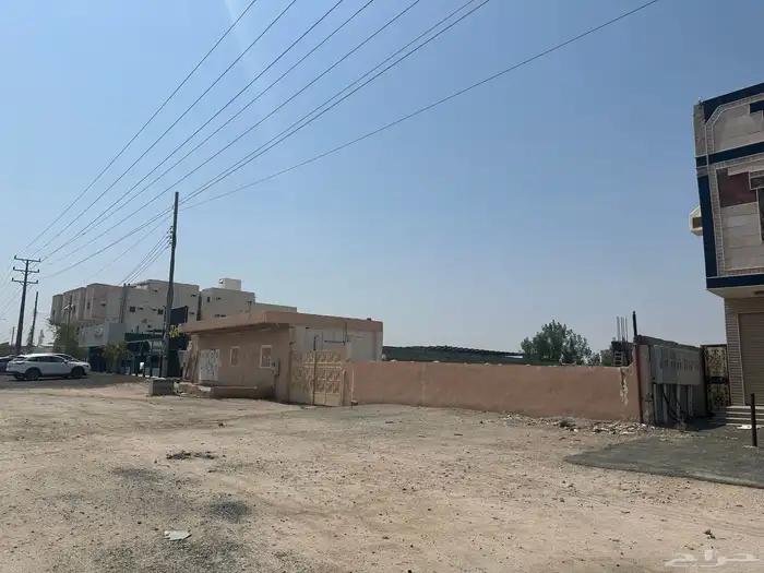 للايجار بجعرانه على الشارع العام المساحه 1800 0