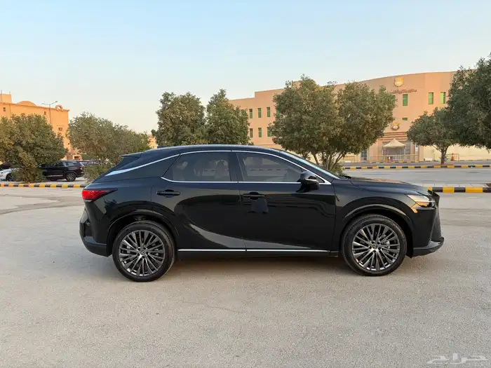 لكزس RX 350h موديل 2024 1