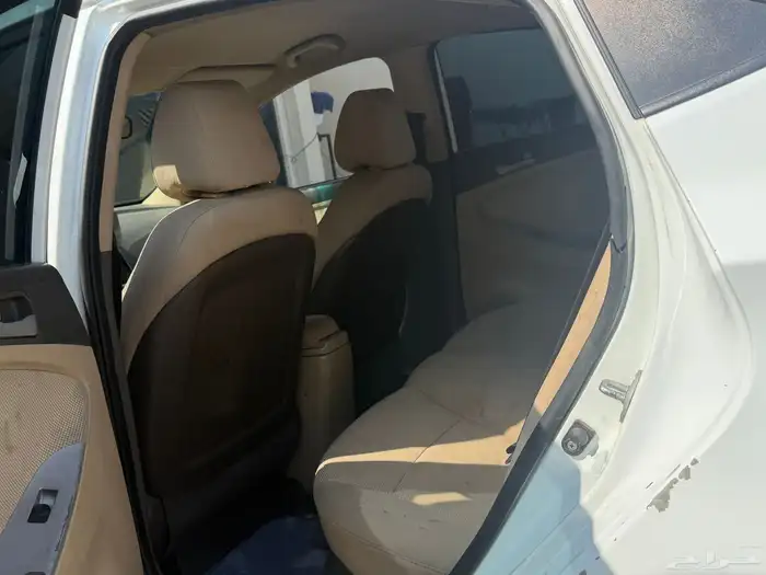 اكسنت 2012 توماتيك نظيف ممشى قليل 13