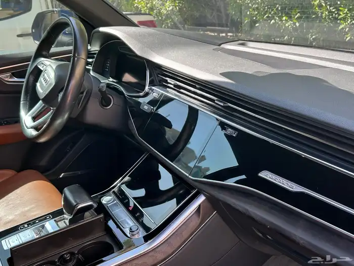 Audi Q8 six cylinders 24