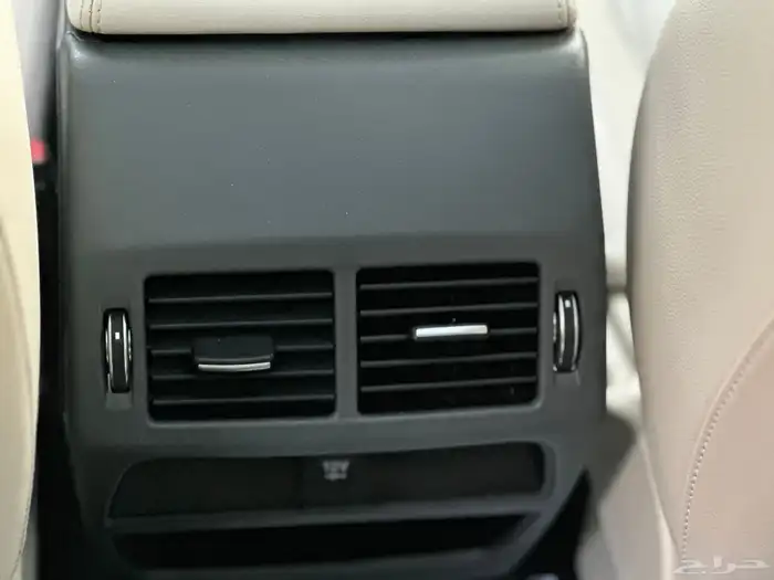 جيب جاكوار E PACE 2020 شبه جديد 46