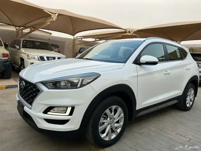 توسان 2021 بنزين دبل نظيف جدا لدى قمة الاطلال 24