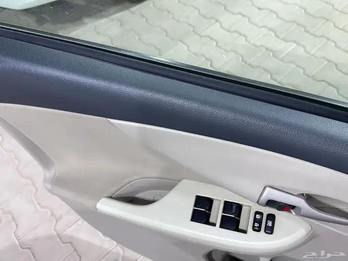 تويوتا كورولا 2013 أوتوماتيك ( مخزنه ) 45