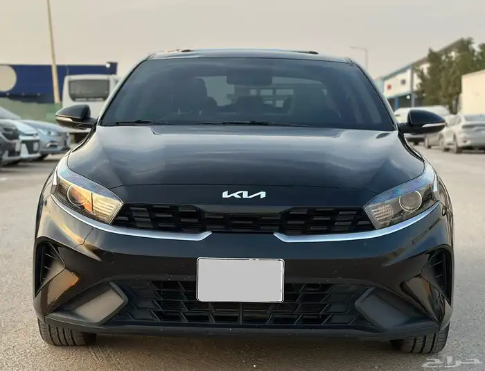 كيا سيراتو فتحه سقف 2022 بنزين 1