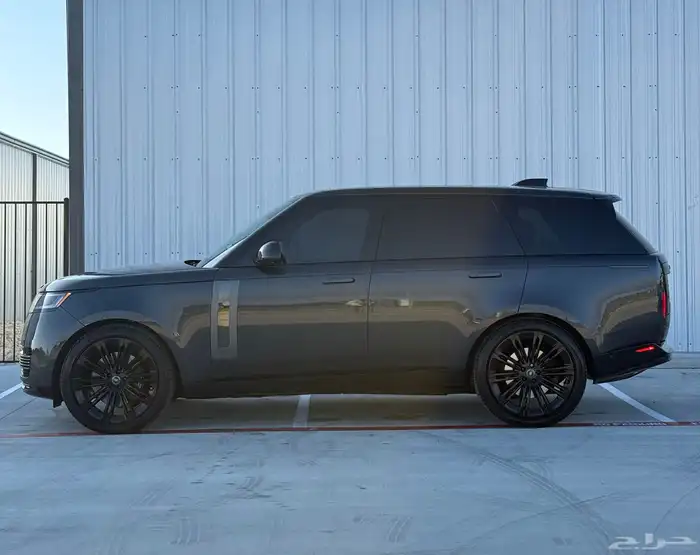 2024 Range Rover P615 SV 12