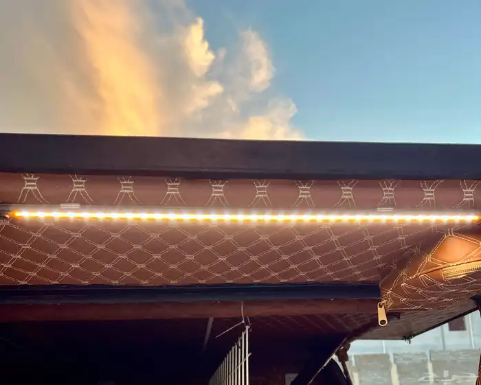 هايلوكس 2021سعودي فل ديزل ماكينه 2800 مشروطه ومجهزة للرحلات 51