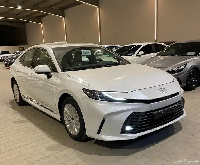 كامري 2025 اصفار LE 4