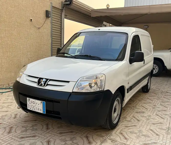 فان بيجو 2009 شبه اصفار 1