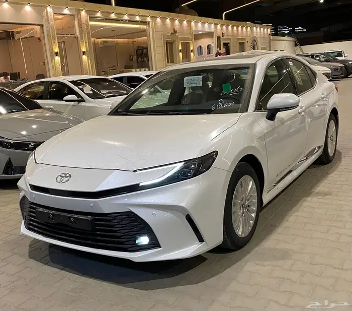 كامري 2025 اصفار LE 1