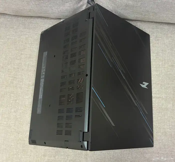 لابتوب قيمنج وتصاميم معالج Core i5 جيل ثالث عشر 9