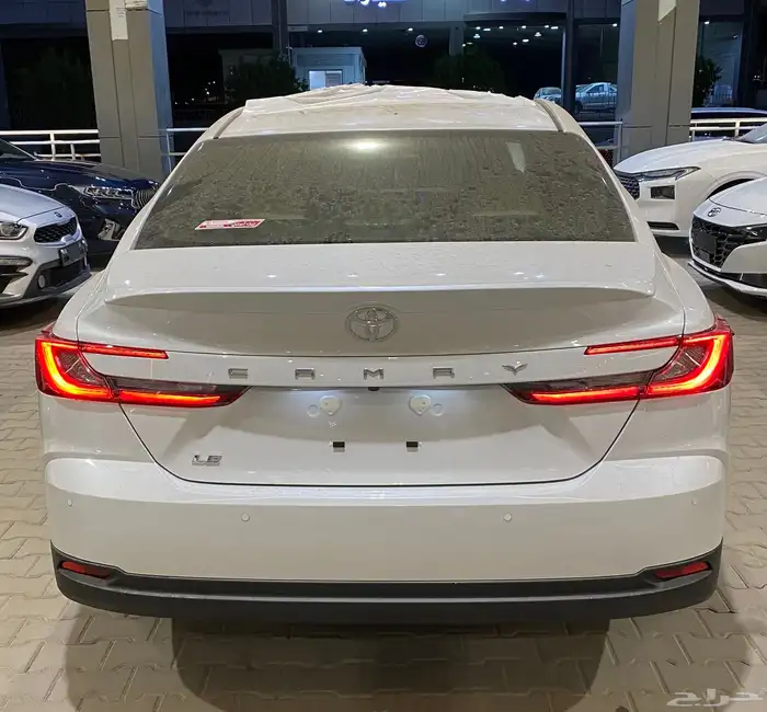 كامري 2025 اصفار LE 10