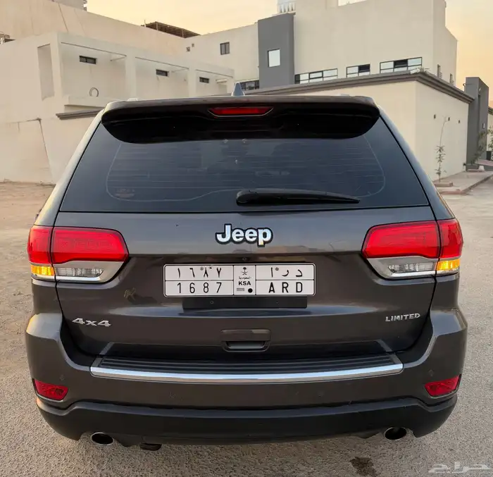 جيب جراند شيروكي ليمتد 4x4 19