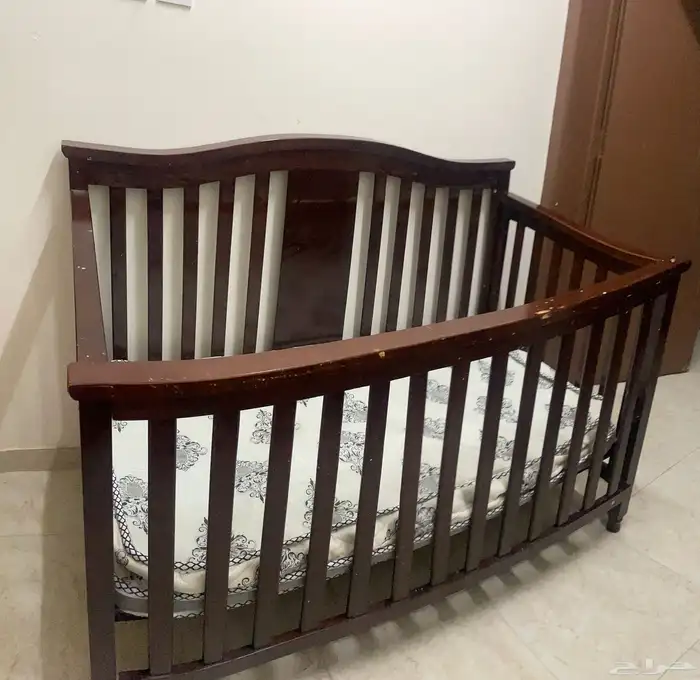 سرير اطفال بارتفاعين 1