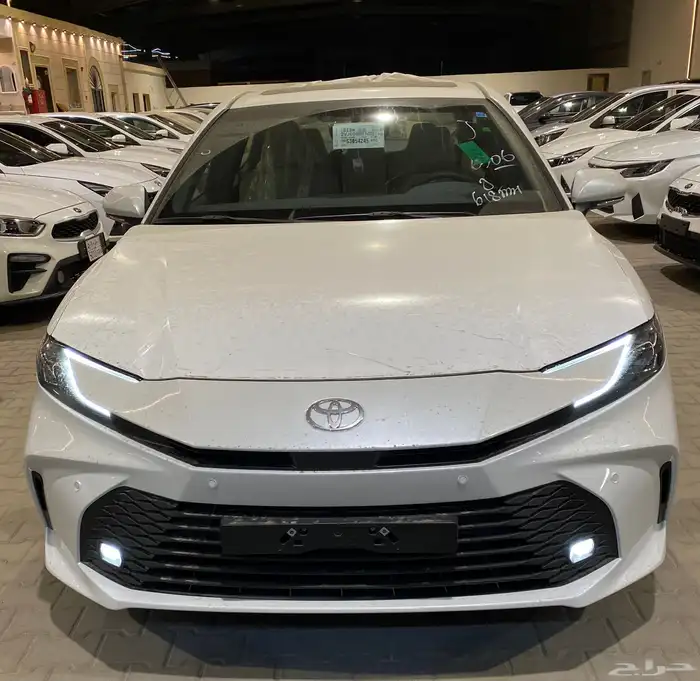 كامري 2025 اصفار LE 7