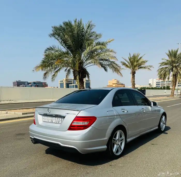 مرسيدس ممشى قليل C200 1