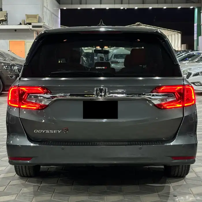 هوندا اوديسي 2018 فل كامل ابواب كهرباء 6 سلندر فتحه سقف 2