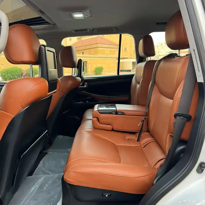 لكزس LX570 - 2012 محول 2015 بالكامل بحالة الوكالة . 27