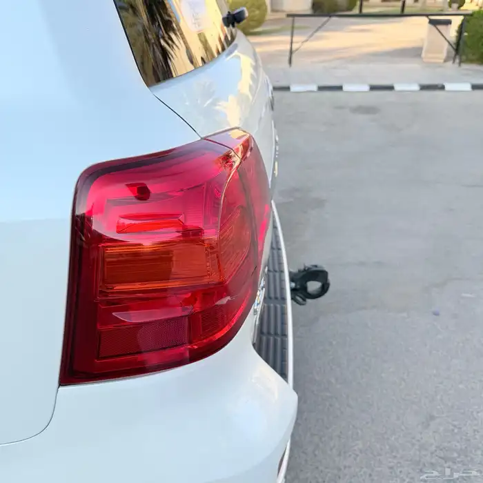 لاندكروزر 2015 فل كامل مخزن 8