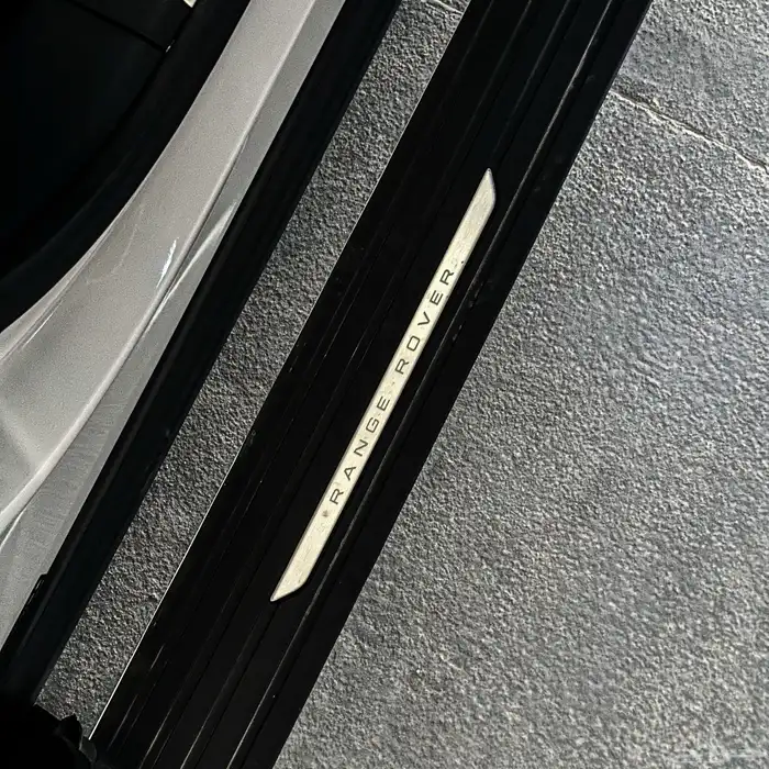 رنج روفر سبورت 2024 16