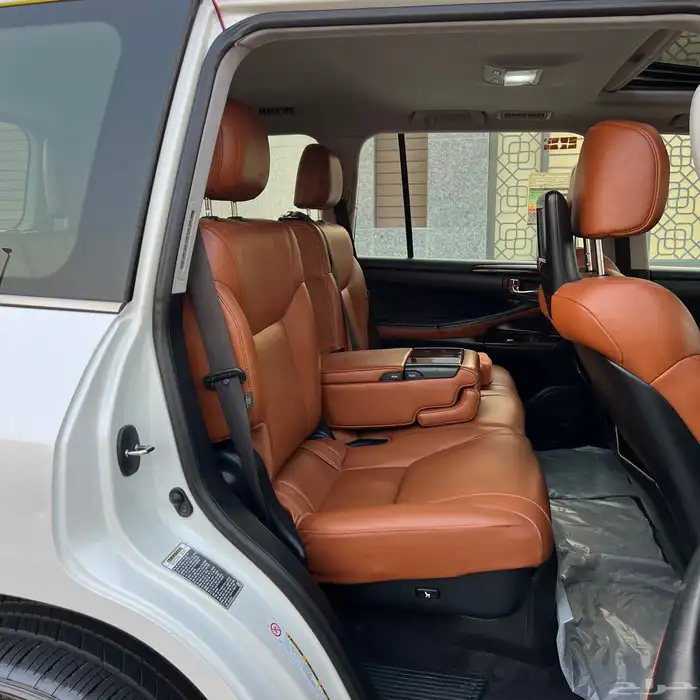 لكزس LX570 - 2012 محول 2015 بالكامل بحالة الوكالة . 32