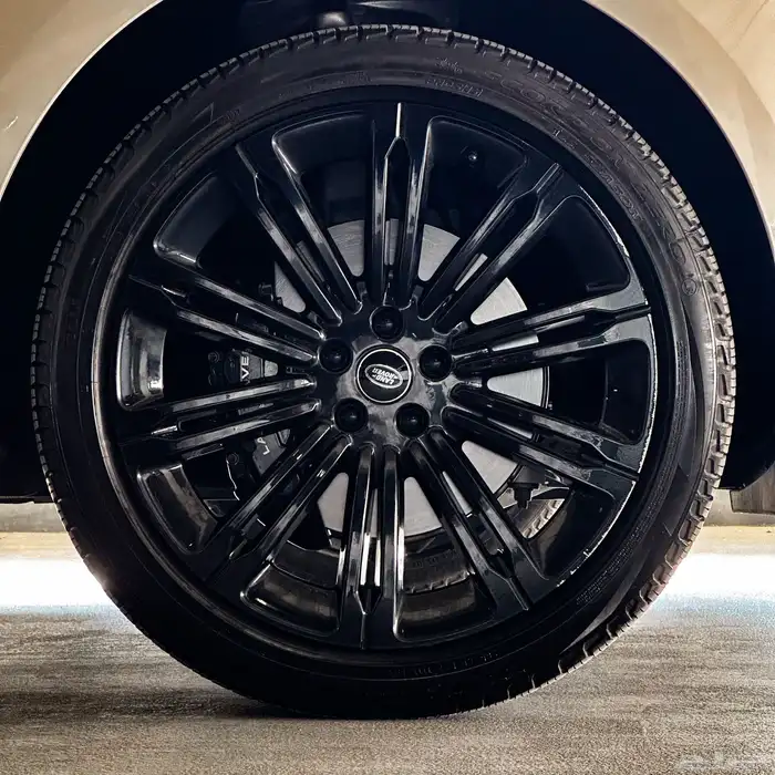 رنج روفر سبورت 2024 19