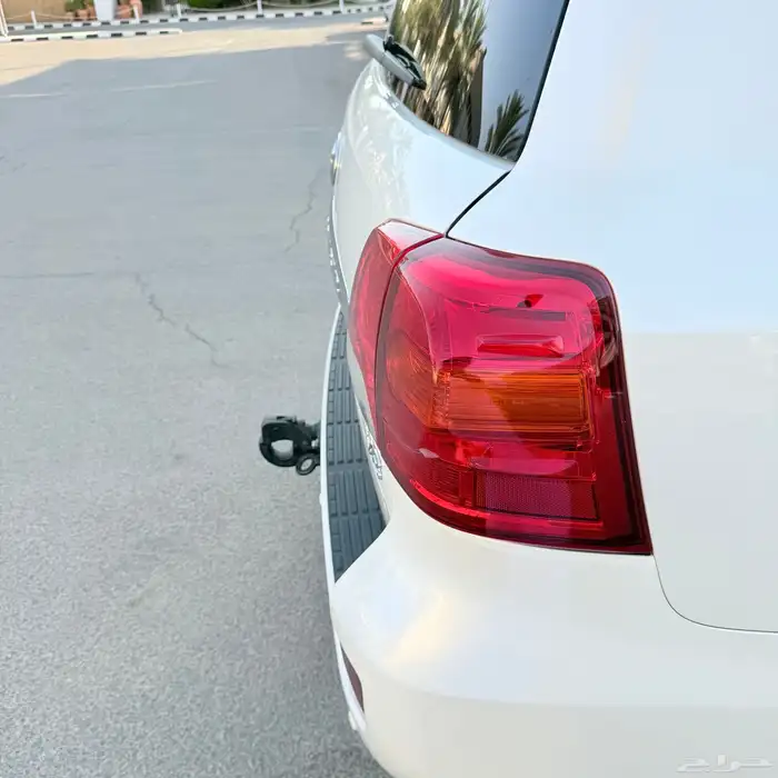 لاندكروزر 2015 فل كامل مخزن 7