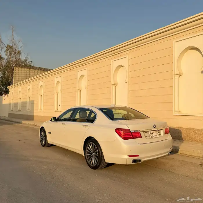 للبيع BMW 740Li مالك أول 0