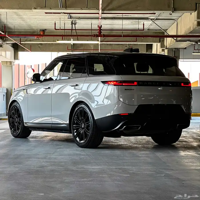 رنج روفر سبورت 2024 1