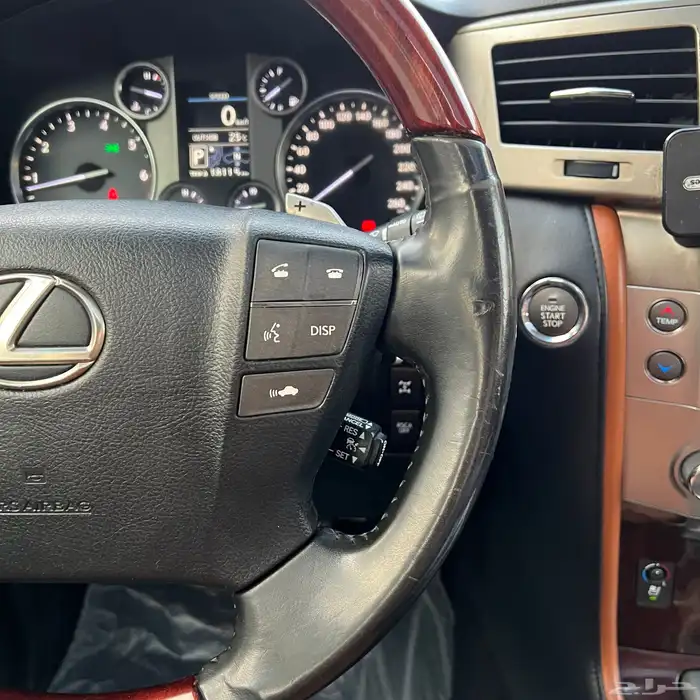 لكزس LX570 - 2012 محول 2015 بالكامل بحالة الوكالة . 43