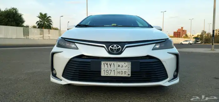 تويوتا كورولا 2023 شاشة كاميرا خلفية مكيف خلفي مثبت سرعة 0