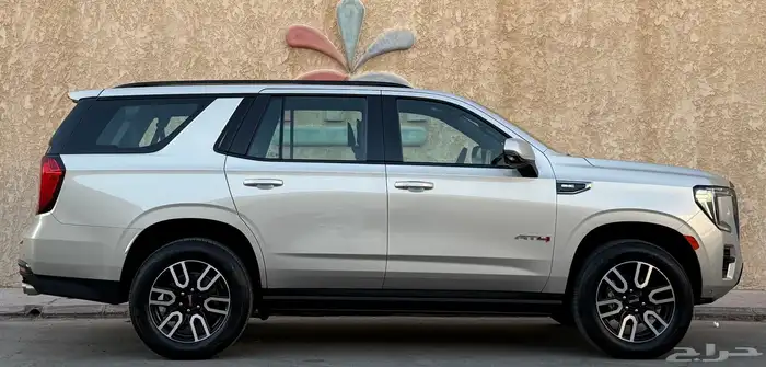 يوكن 2022 AT4 فل 11