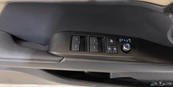 كامري 2025 اصفار LE 20