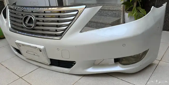 صدام لكزس460-2011 1