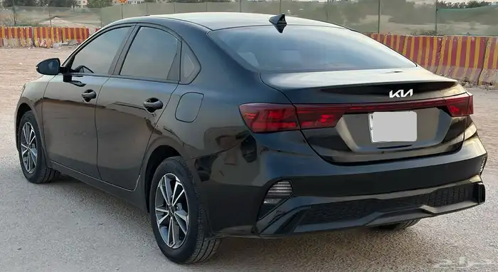 كيا سيراتو فتحه سقف 2022 بنزين 17