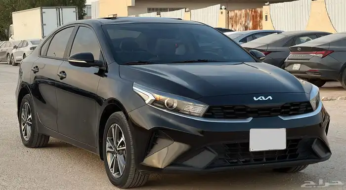 كيا سيراتو فتحه سقف 2022 بنزين 2