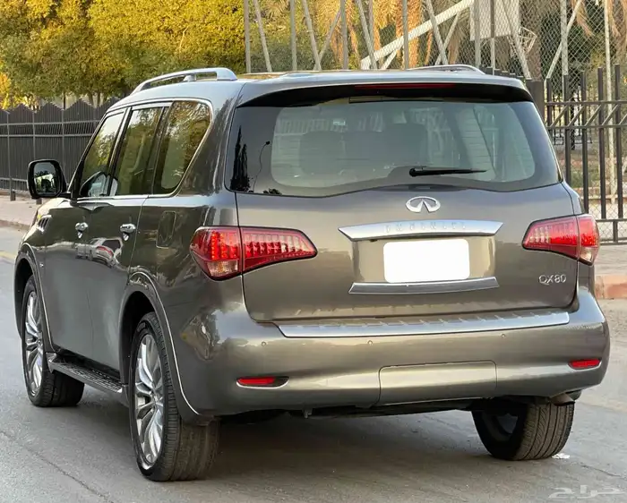 انفينيتي QX80 2015 فل سعودي 8