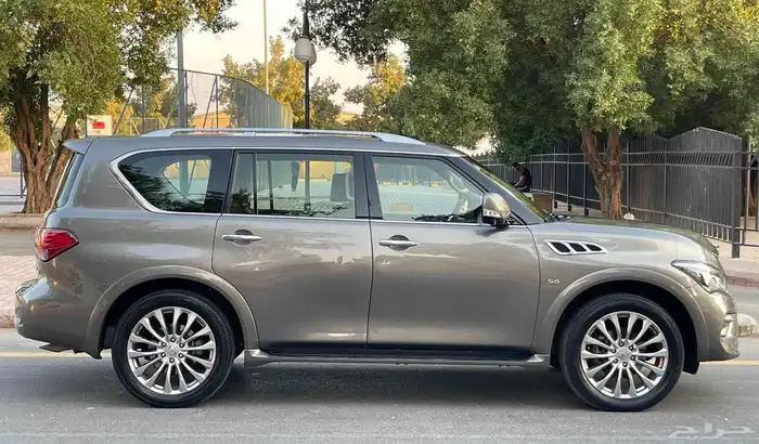 انفينيتي QX80 2015 فل سعودي 6