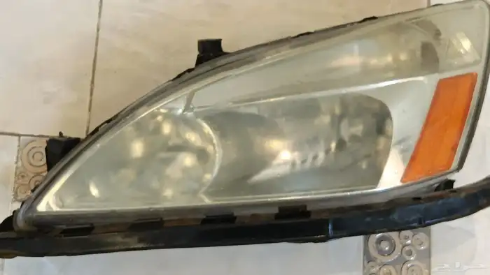 طقم انوار اكورد 2004 إلى 2006 وكالة 1