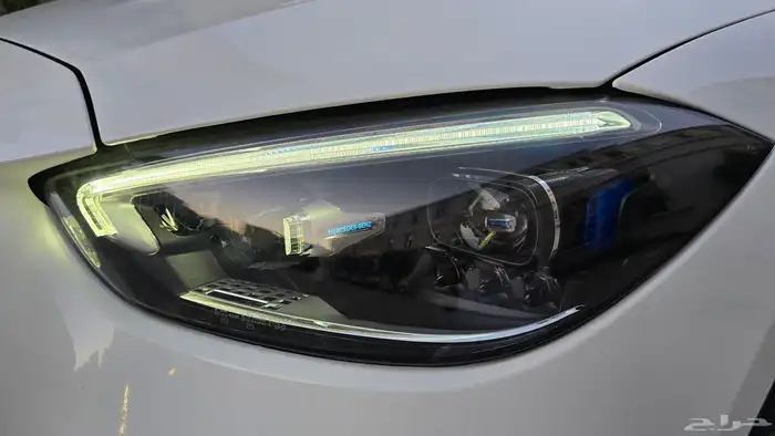 مرسيدس C300 موديل 2023 العداد 6 آلاف كيلو شبه جديد 12