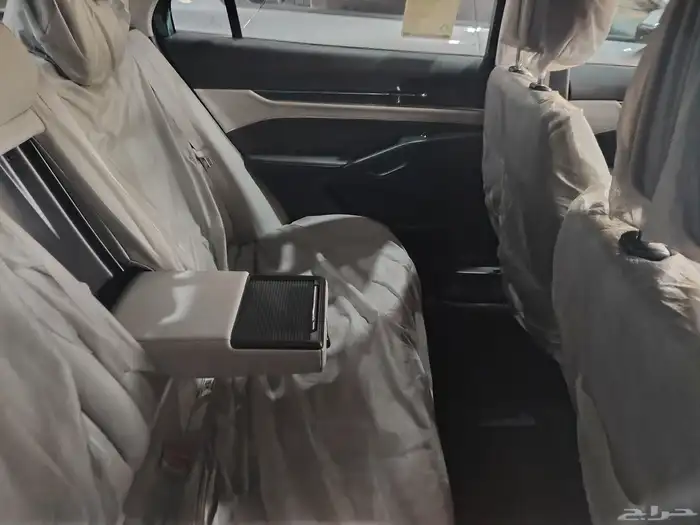 فورد تورس ترند 2025 12